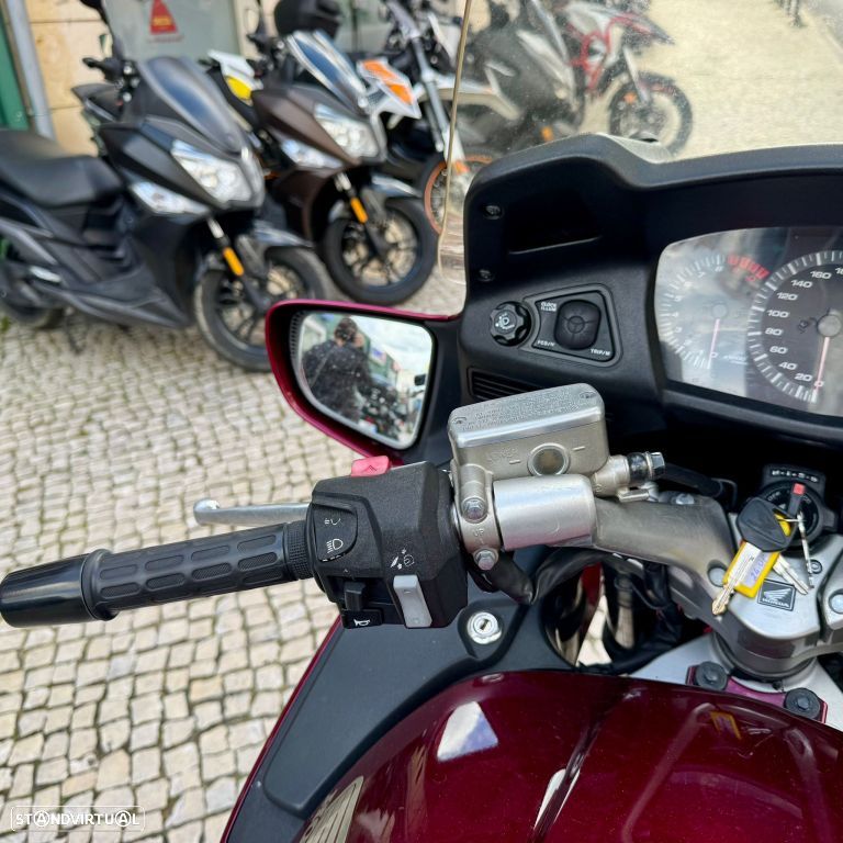 Honda Pan European 1300 - 12