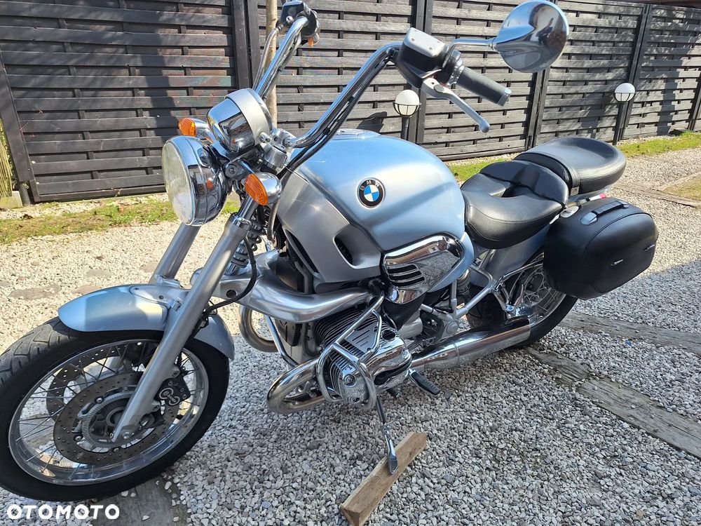 BMW R - 1