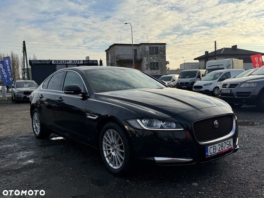 Jaguar XF 2.0 i4D Pure - 16