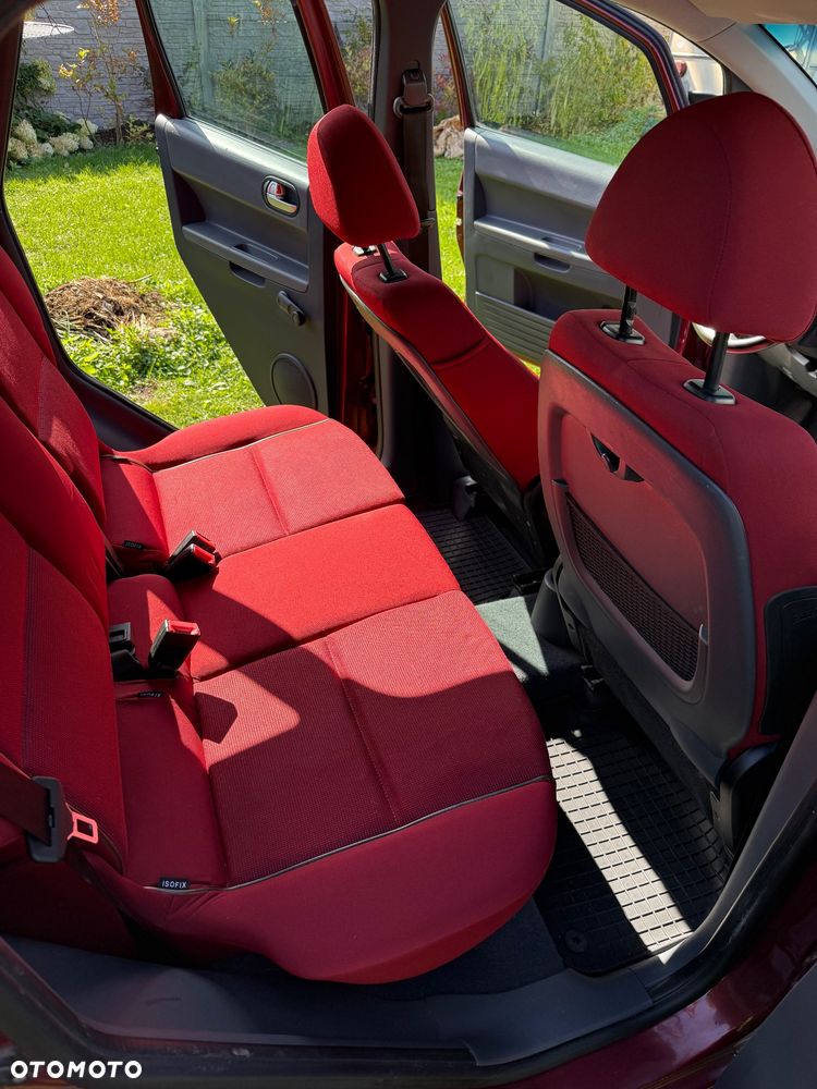 Mitsubishi Colt - 6