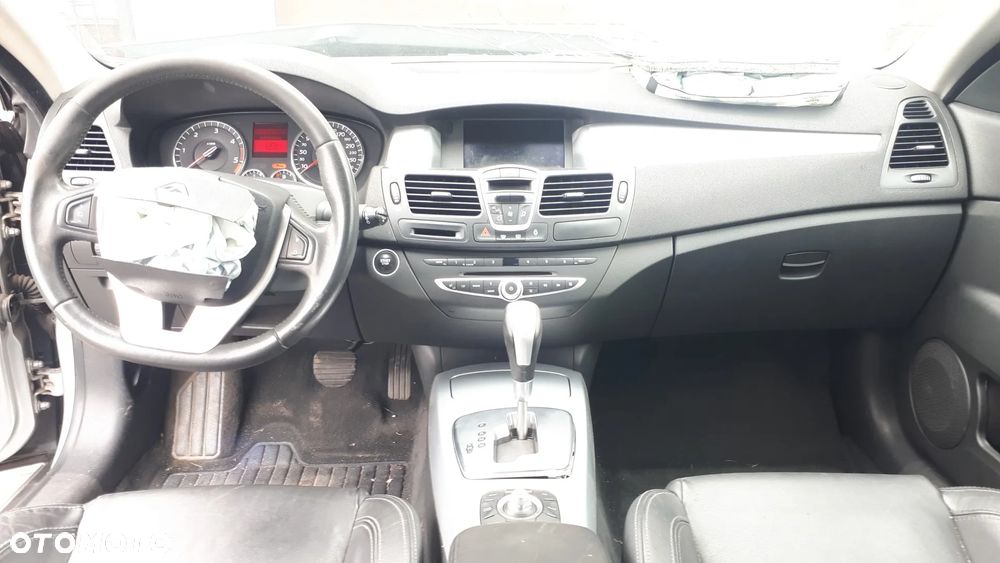 Renault Laguna 3.0 dCi V6 Initiale - 7