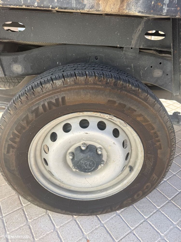 Toyota Hilux 2.4 D-4D 2WD CE CM - 18