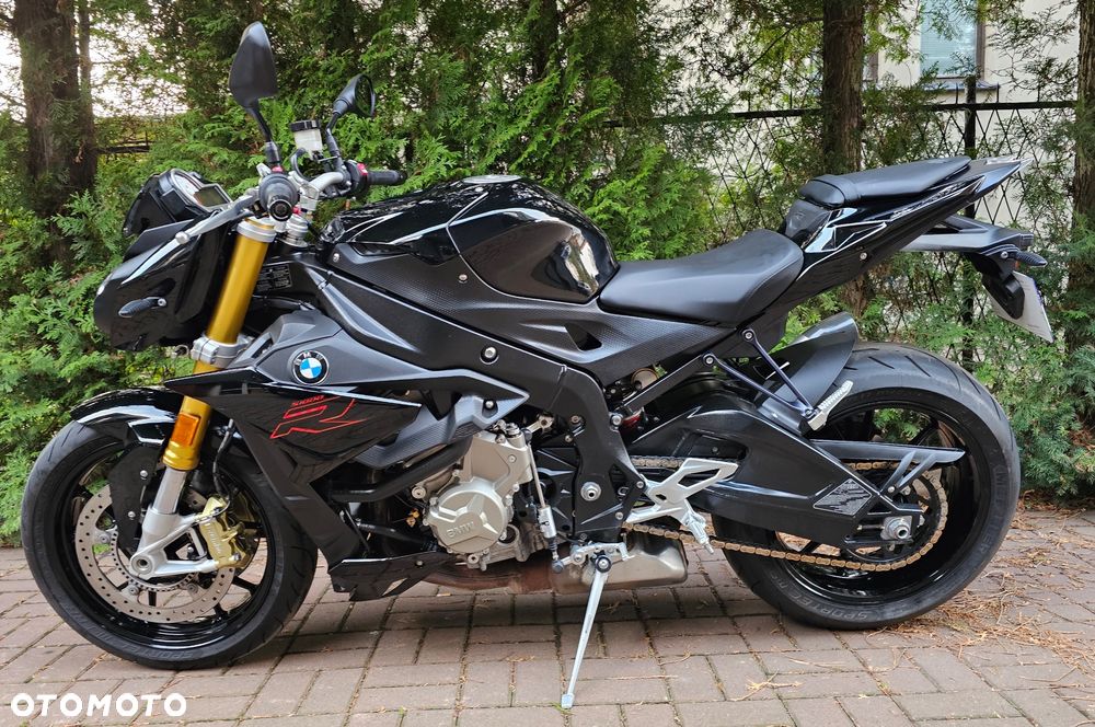BMW S - 13