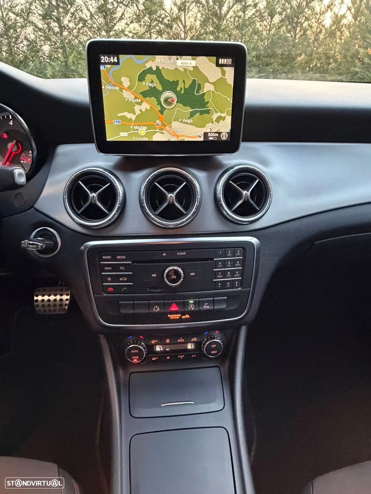 Mercedes-Benz CLA 220 (CDI) d 7G-DCT AMG Line - 19