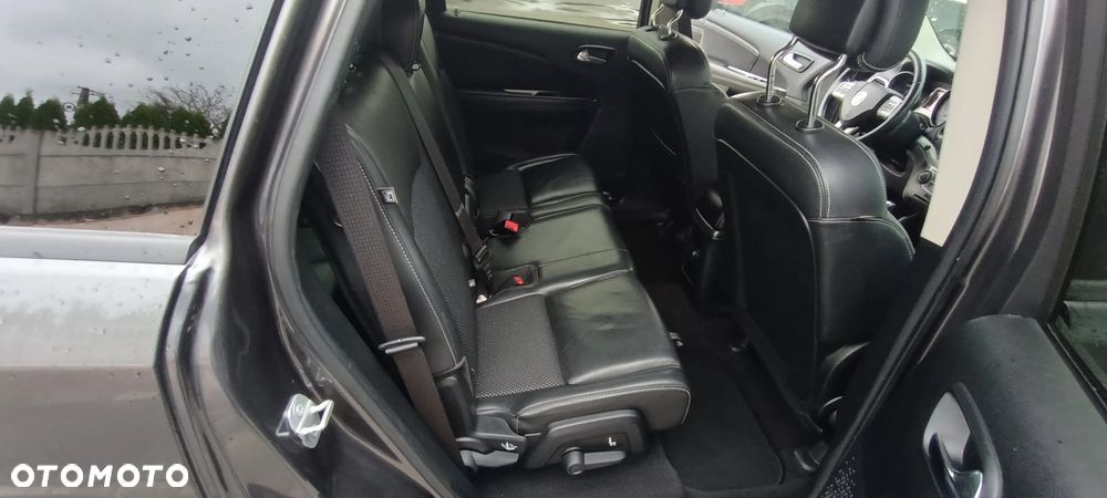 Fiat Freemont 2.0 Multijet 16V DPF Automatik Allrad Cross - 32