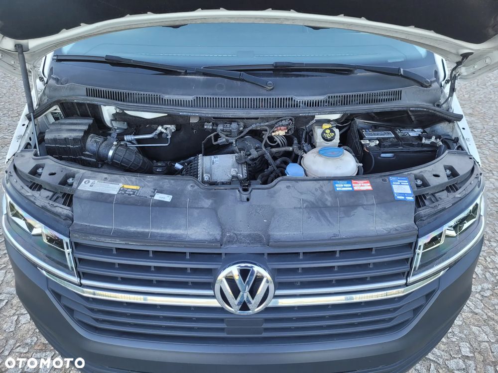 Volkswagen Transporter T6.1 - 21