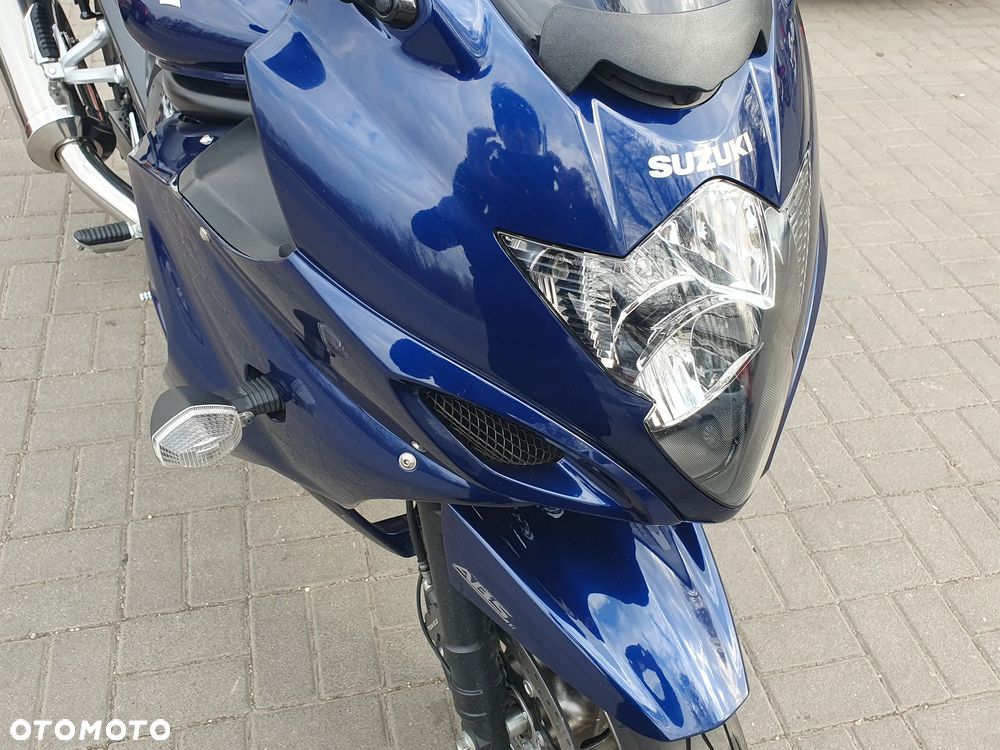 Suzuki GSX - 30