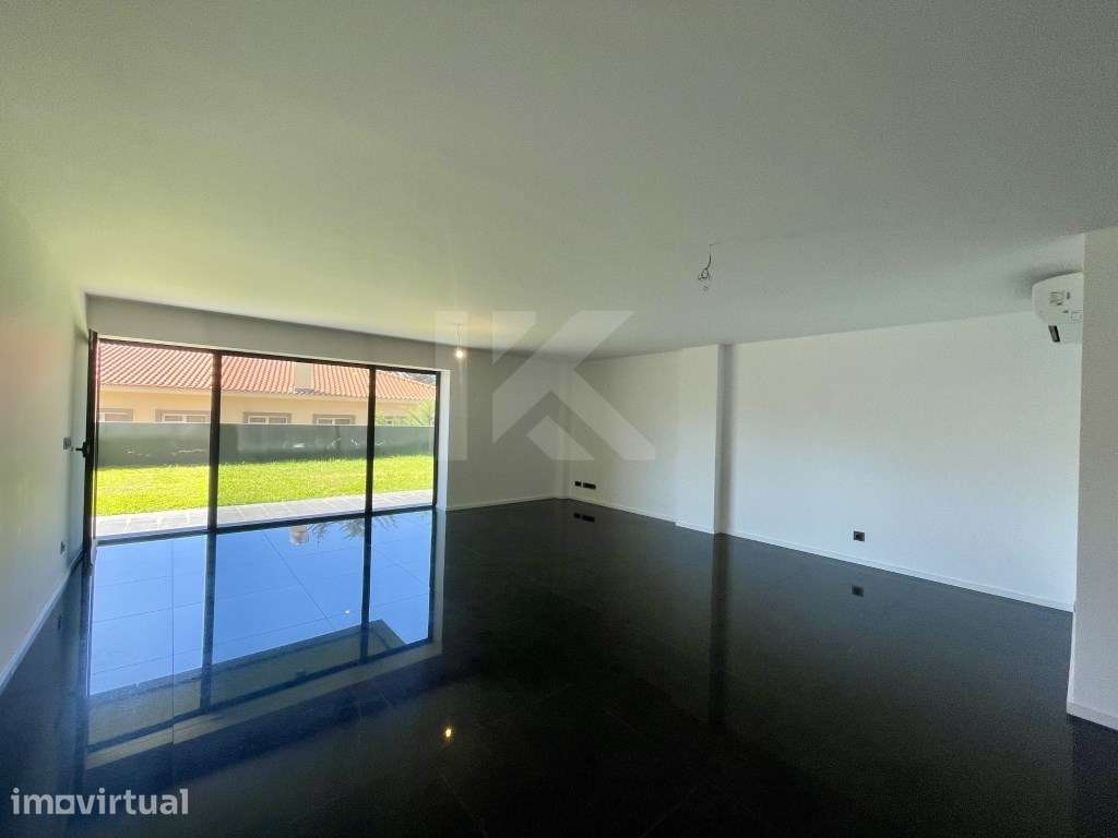 Apartamento T4 com jardim - Ilhéus, Sé, Funchal - Grande imagem: 3/37