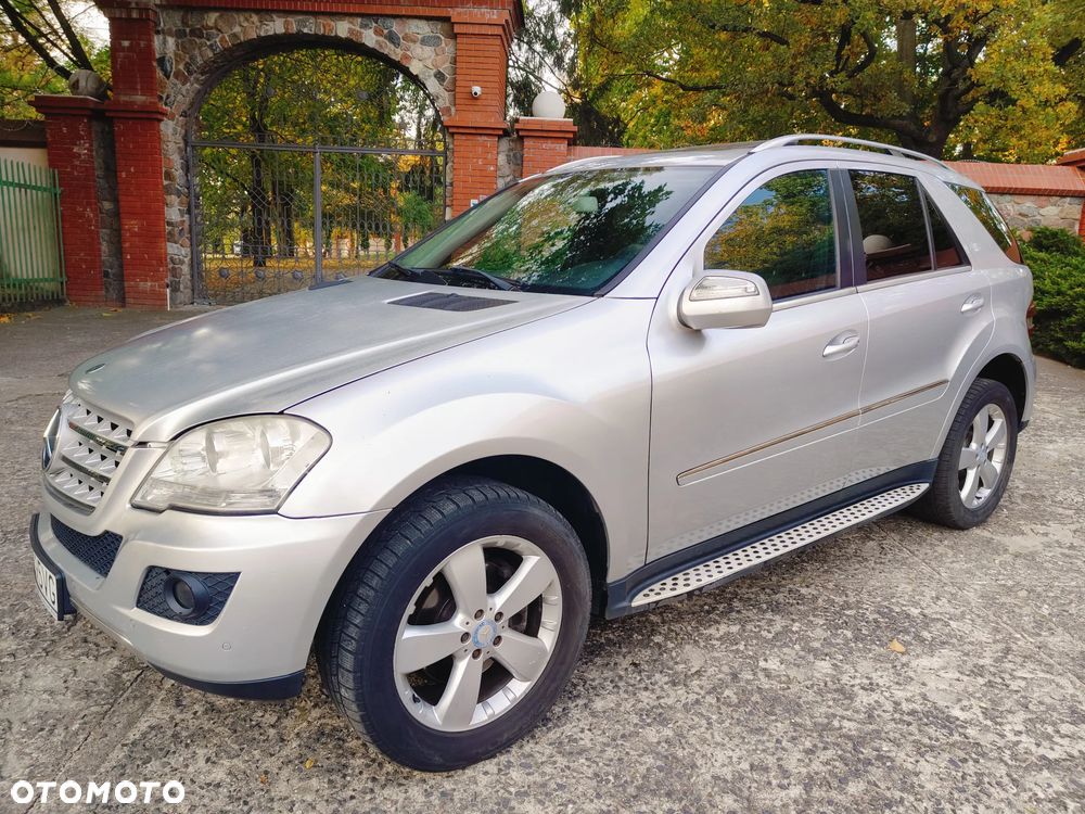 Mercedes-Benz ML - 24