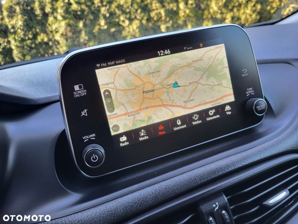 Fiat Tipo - 12