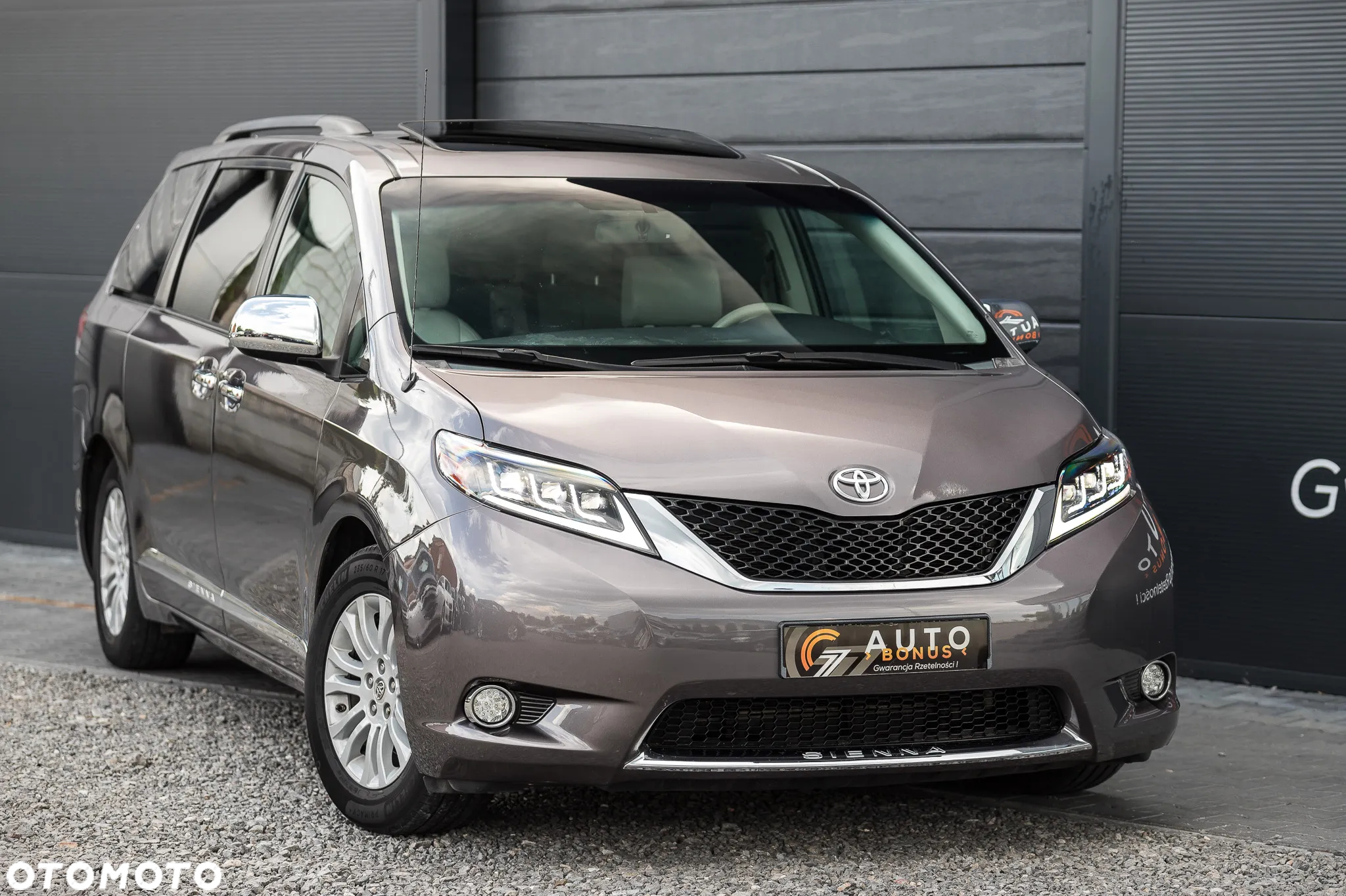 Toyota Sienna 3.5 V6 XLE AWD - 6