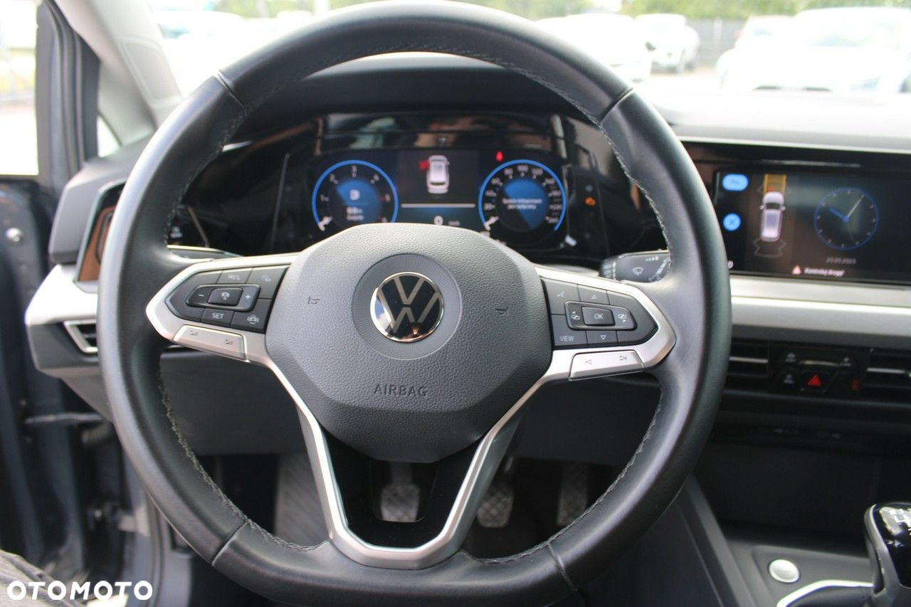 Volkswagen Golf - 21