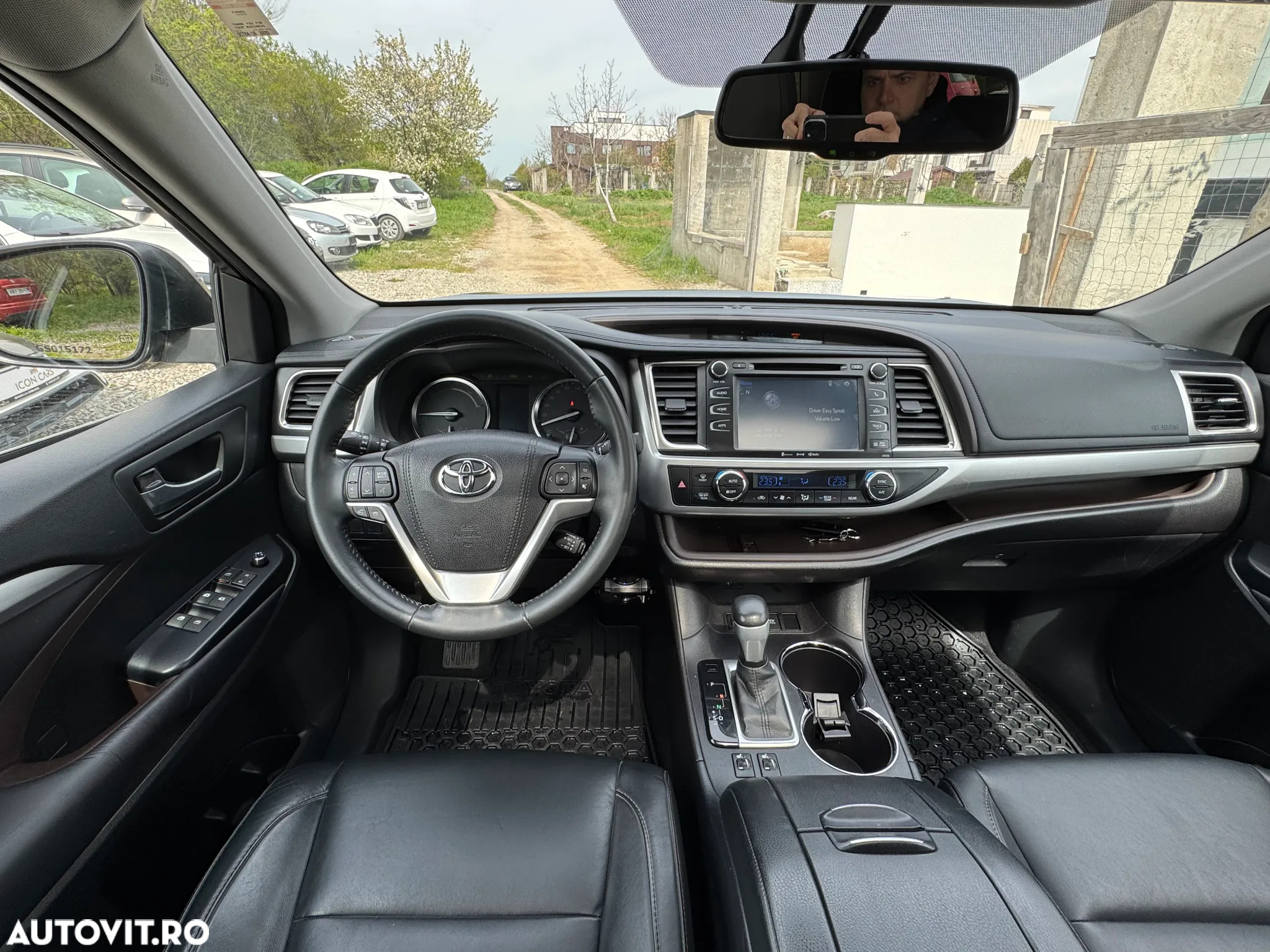 Toyota Highlander - 11