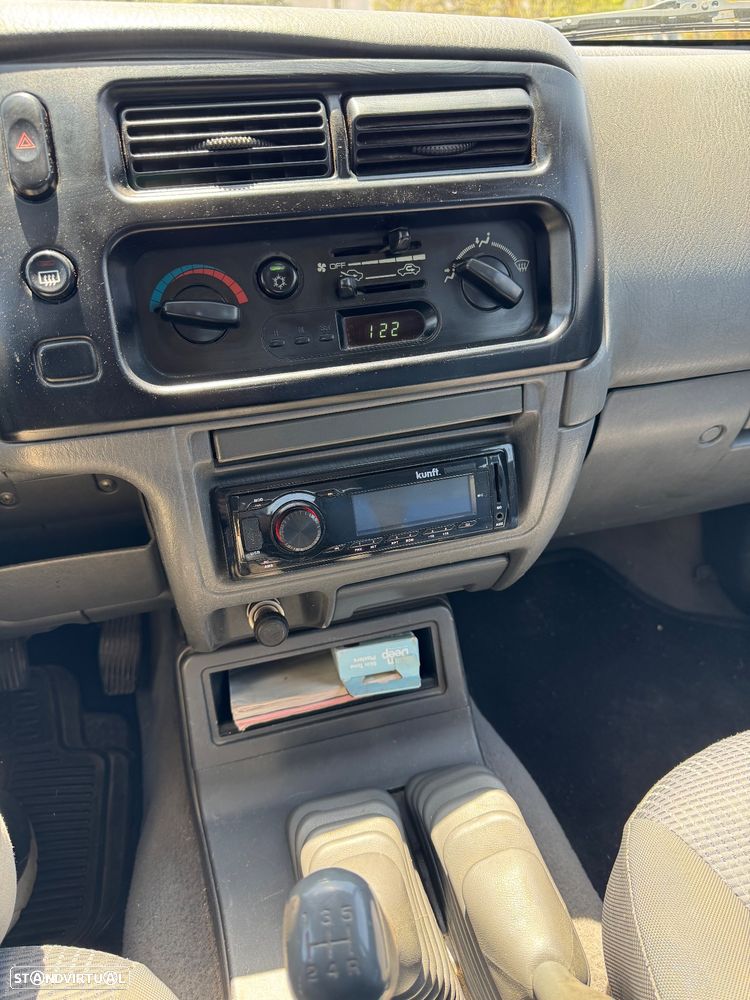 Mitsubishi L200 2.5 TD CD AC - 6
