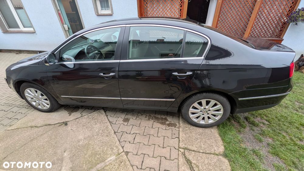 Volkswagen Passat 2.0 TDI 4Mot Comfortline - 10