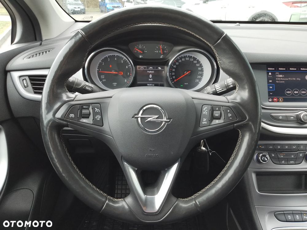 Opel Astra 1.2 T Edition S&S - 10