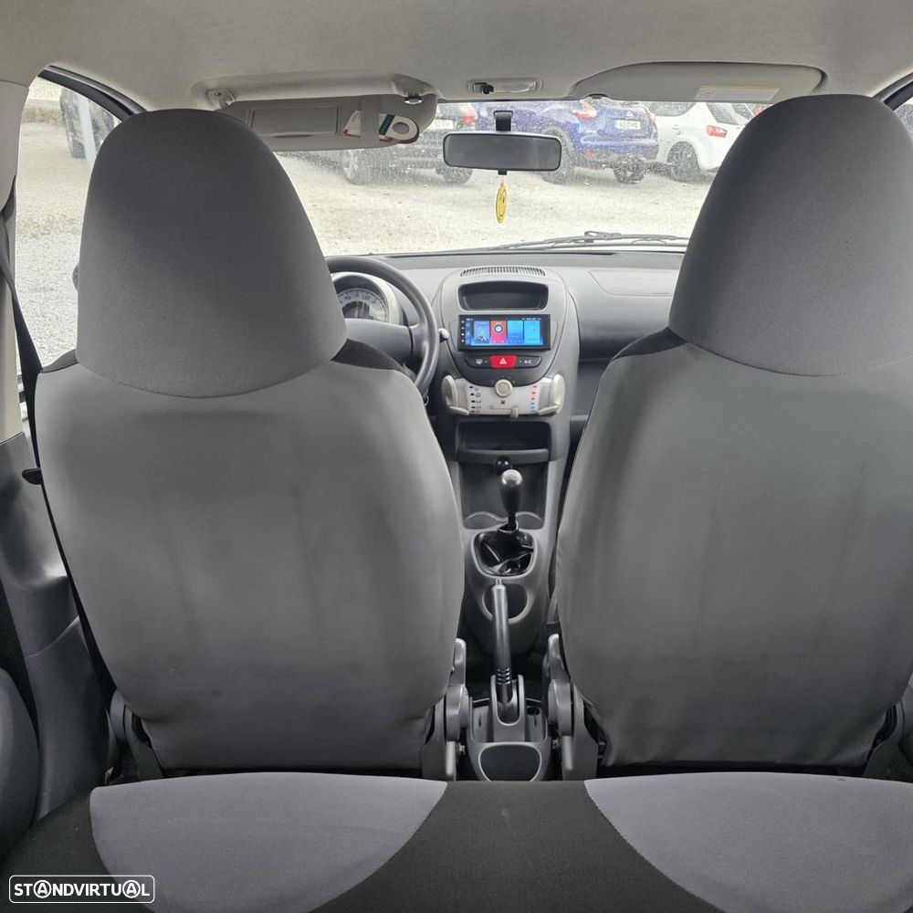 Peugeot 107 1.0 Urban - 27