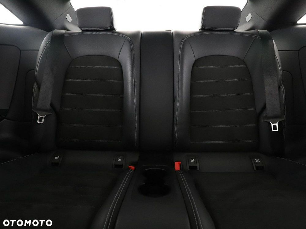 Mercedes-Benz Klasa C 220 d 9G-TRONIC AMG Line - 19