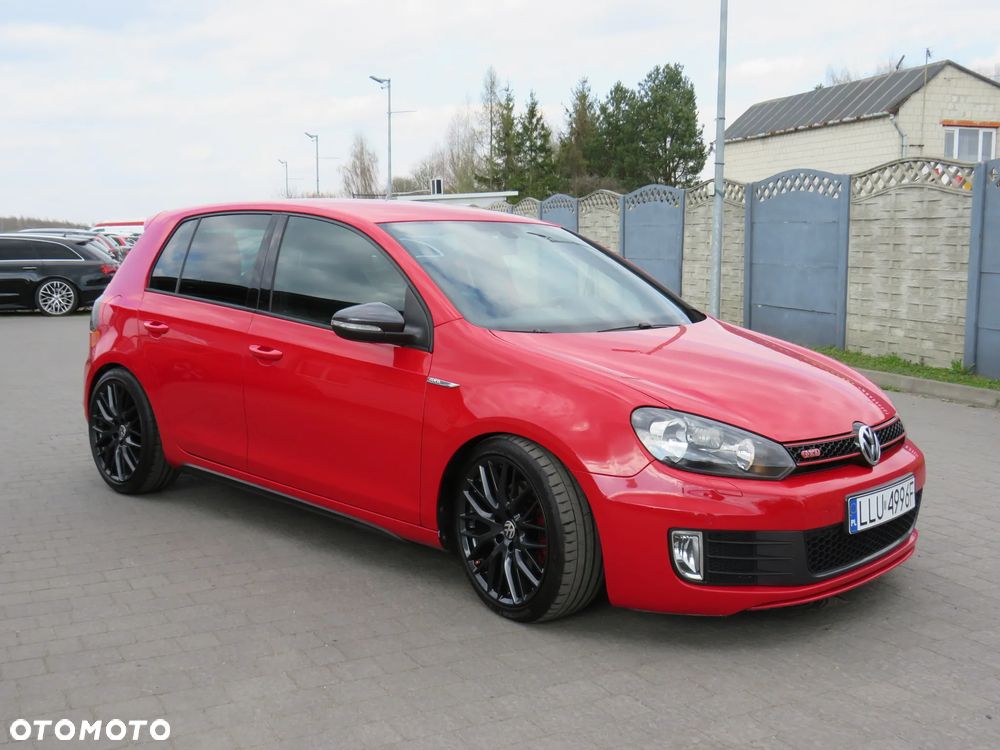 Volkswagen Golf - 10