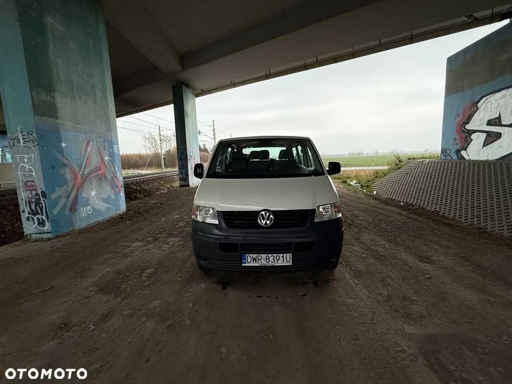 Volkswagen Transporter Caravelle Kurz Trendline - 2