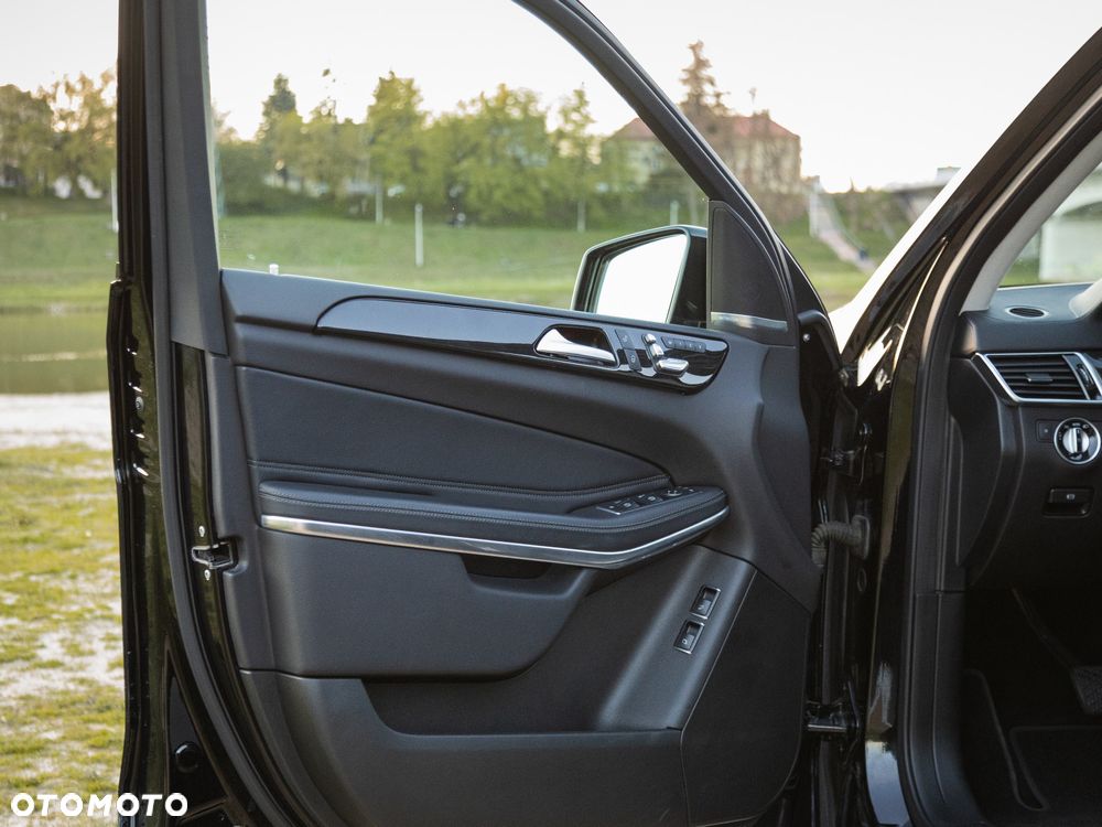 Mercedes-Benz GLS - 7