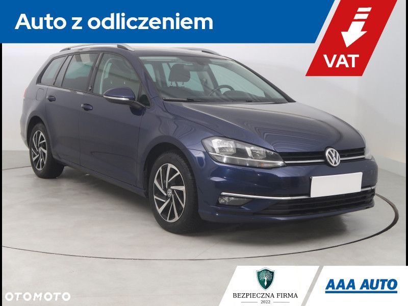 Volkswagen Golf - 1