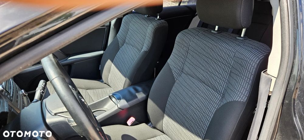 Toyota Avensis 1.8 Edition - 17