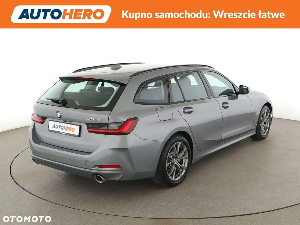BMW Seria 3 330e PHEV - 8