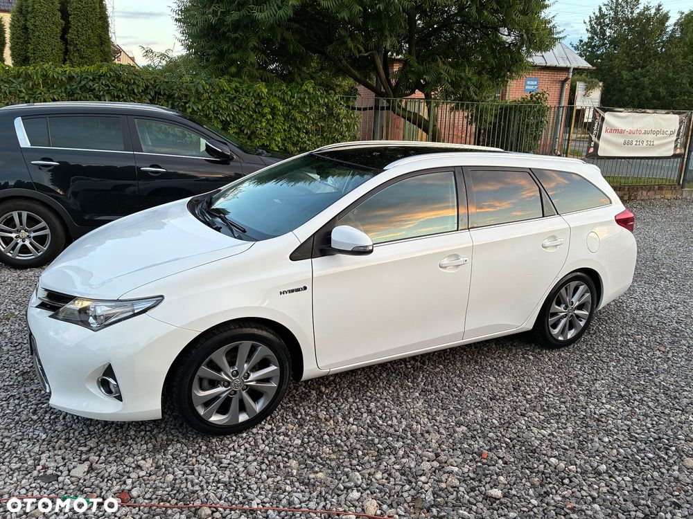 Toyota Auris - 4