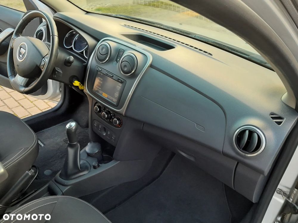 Dacia Logan TCe 90 Prestige - 21