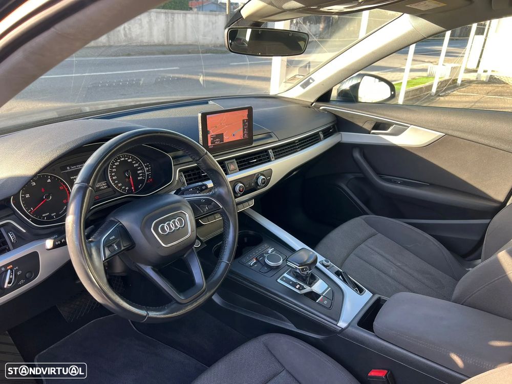 Audi A4 Avant 2.0 TDI Advance S tronic - 8