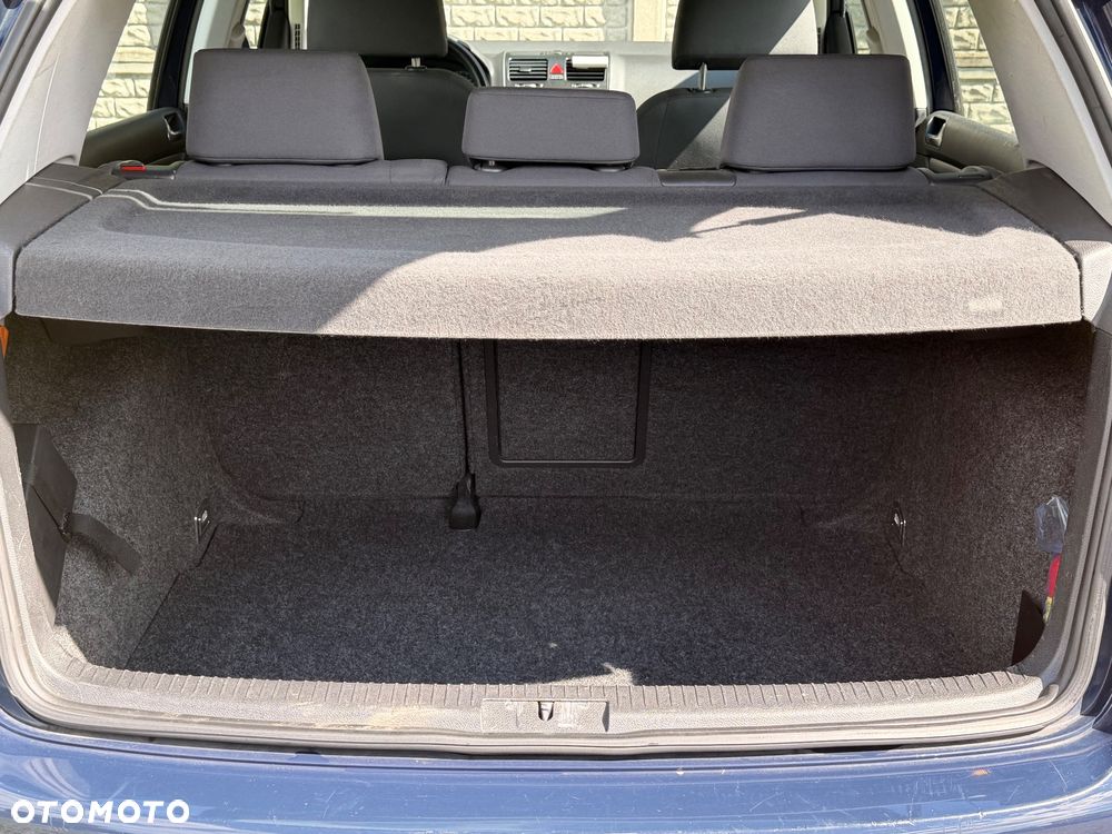 Volkswagen Golf - 19