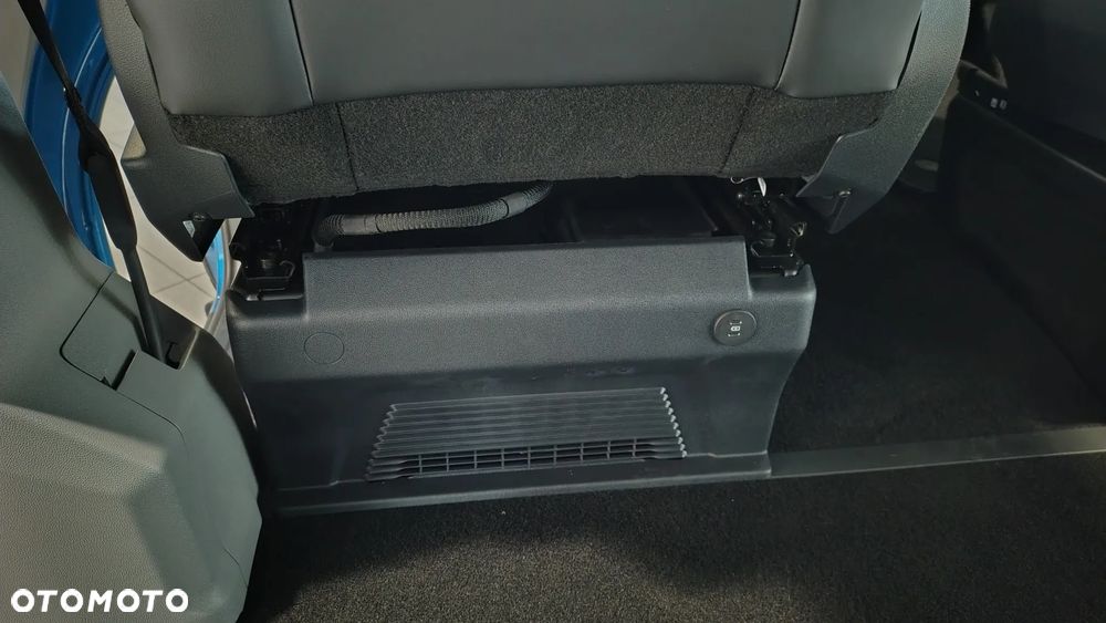 Ford Tourneo Custom 2.5 PHEV CVT 340 L2 Titanium - 25