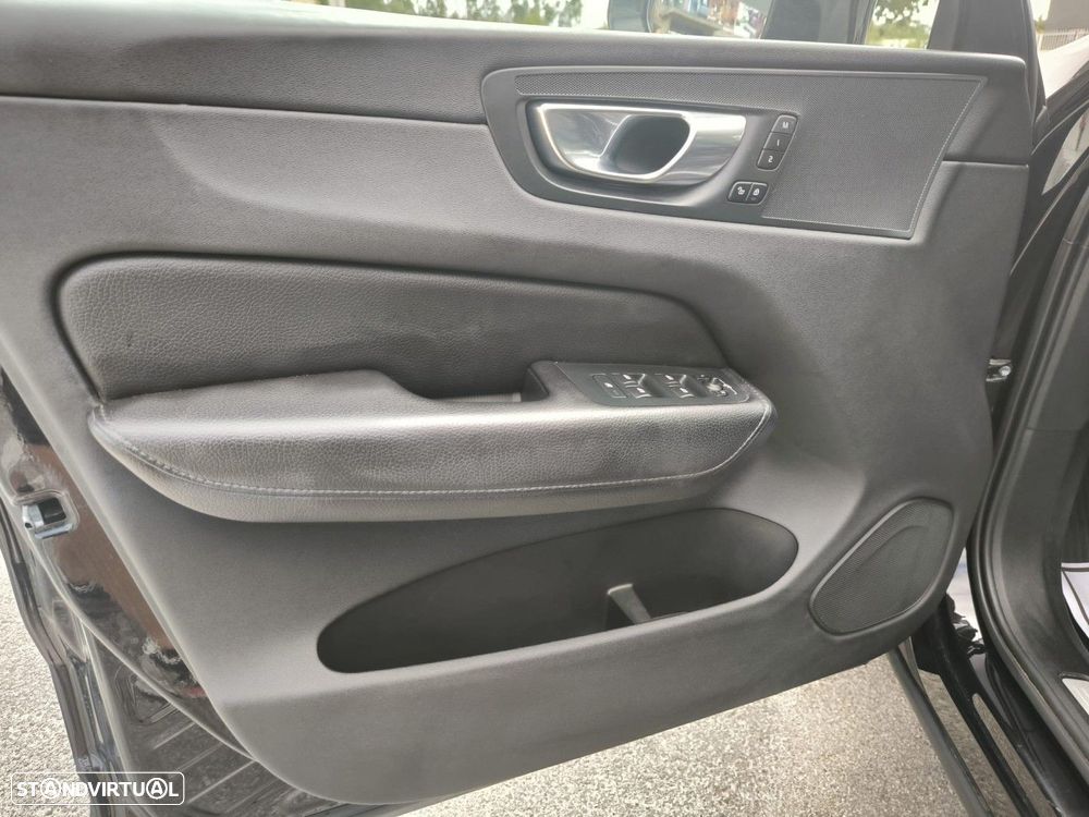 Volvo XC 60 - 8