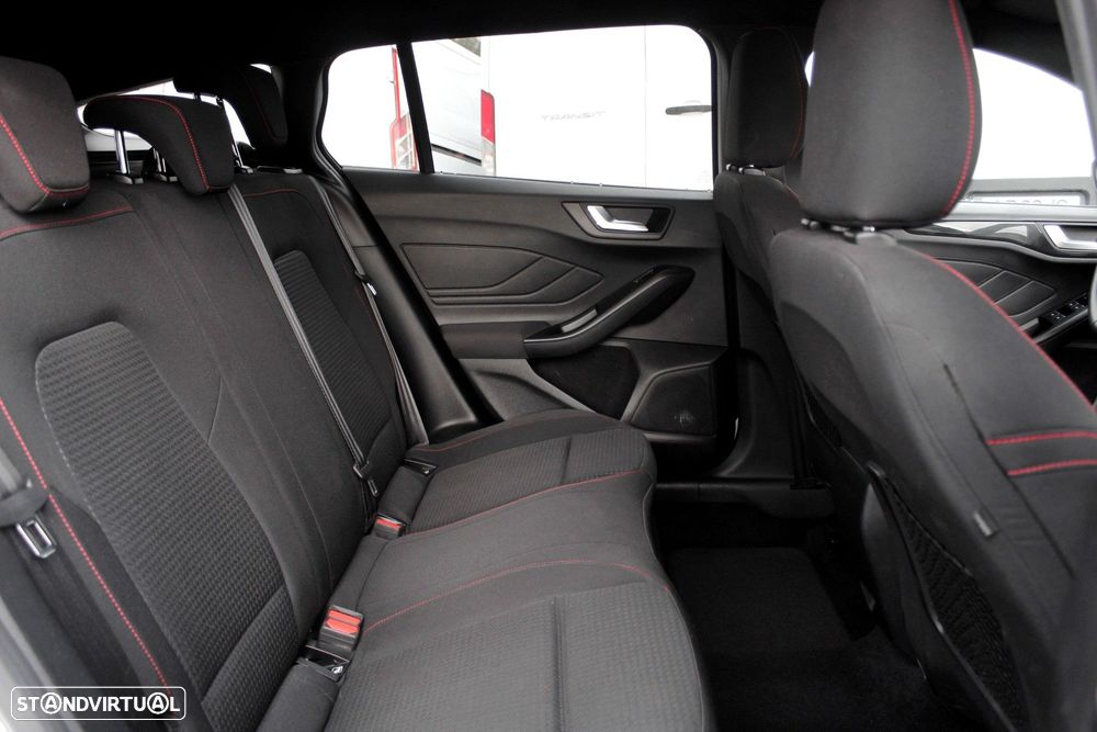 Ford Focus SW 1.5 TDCi EcoBlue ST-Line - 24