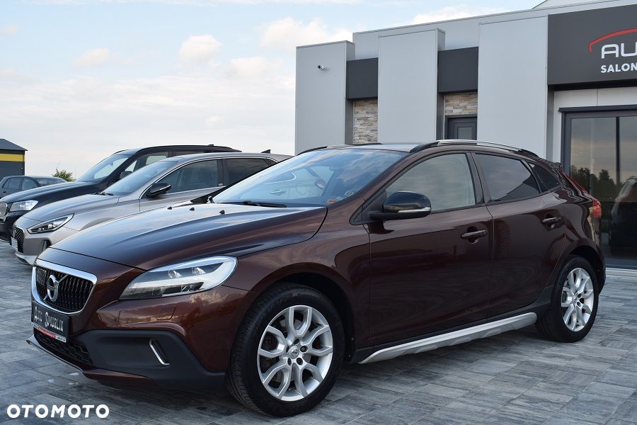 Volvo V40 Cross Country D3 Drive-E SCR Dynamic Edition - 2