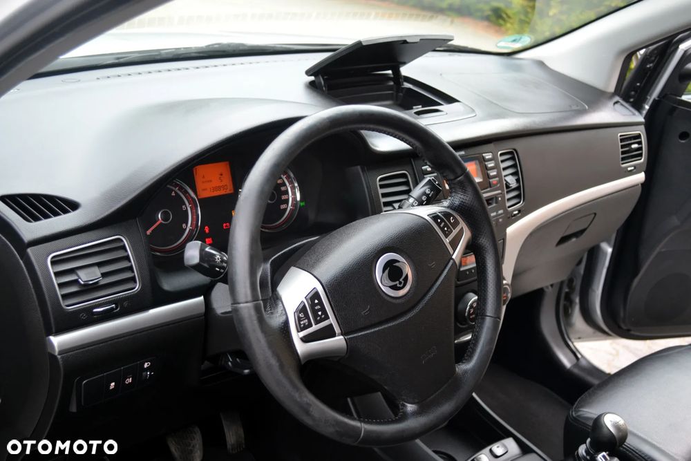 SsangYong/KGM Korando 2.0 E-XDi DPF 2WD Sapphire - 29