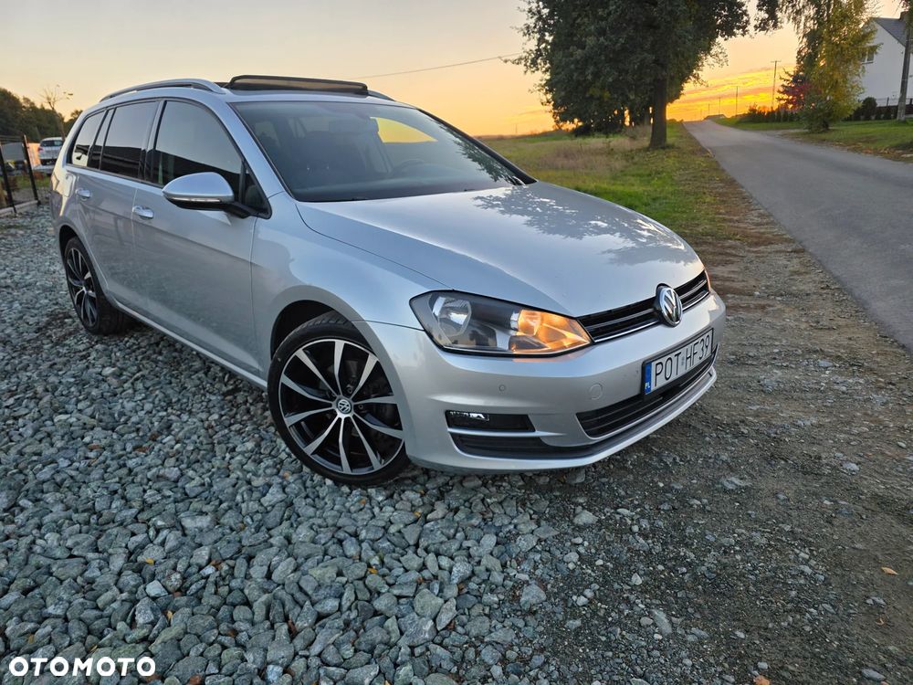 Volkswagen Golf - 1