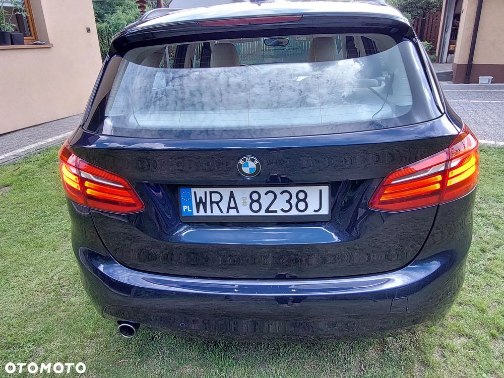 BMW Seria 2 218i - 10