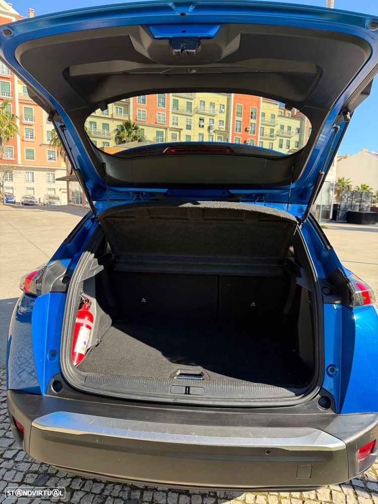 Peugeot e-2008 Allure+ - 8