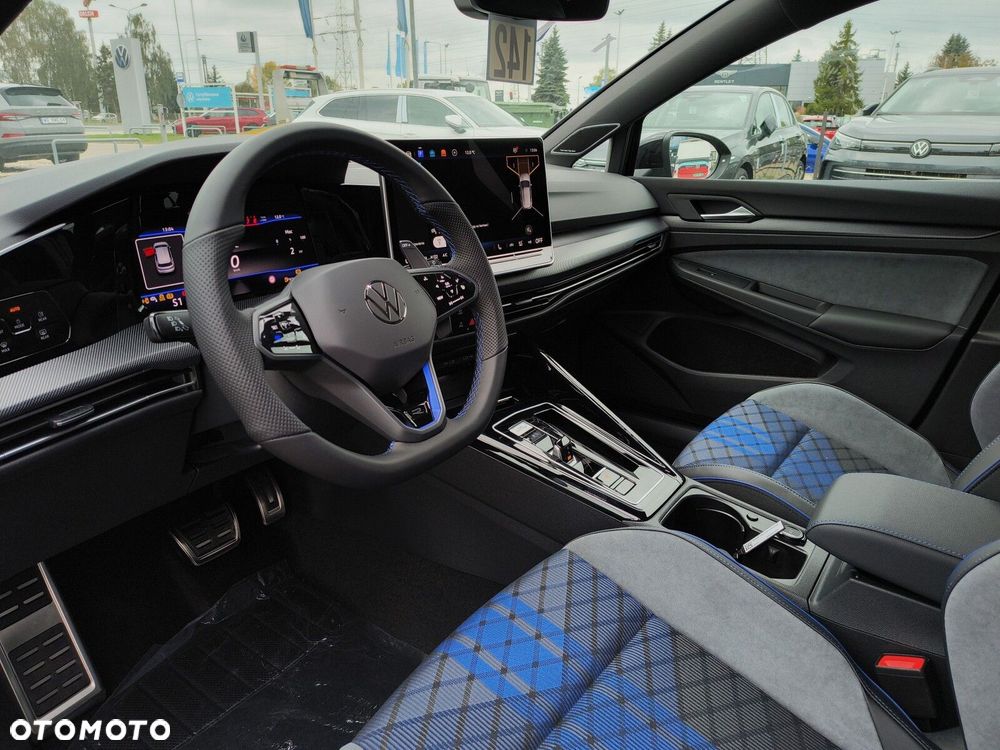 Volkswagen Golf - 13