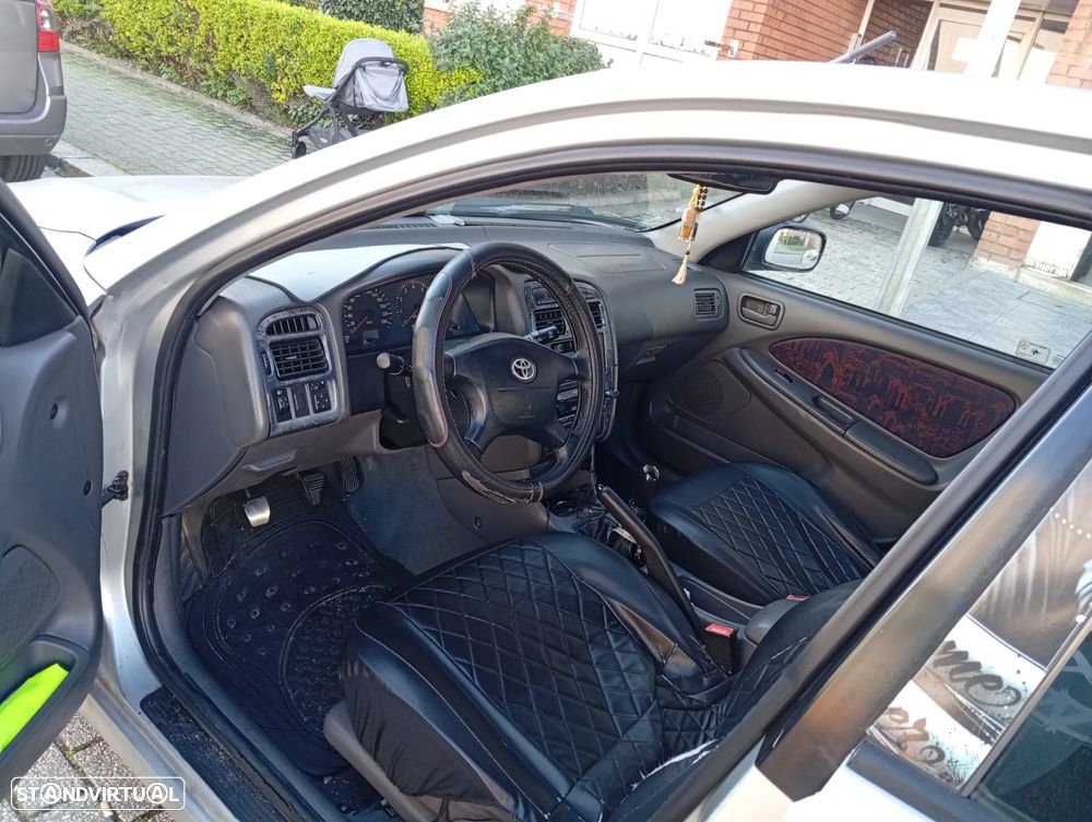 Toyota Avensis S/D 1.6 Sol - 3