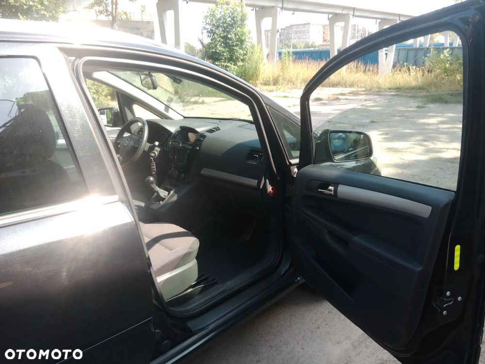 Opel Zafira 1.8 Family Plus - 11