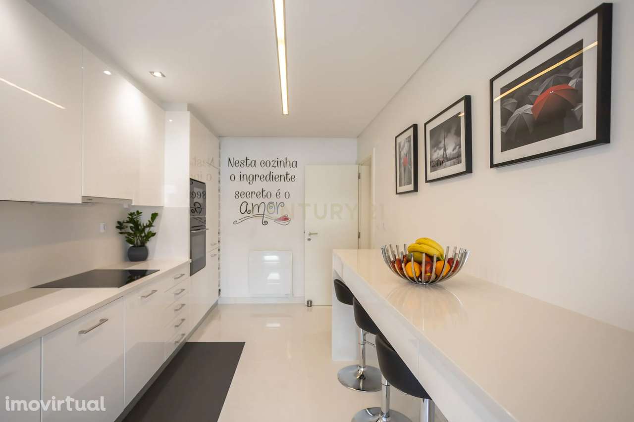 Apartamento Duplex Premium T4+1 Seixal - Arrendamento - Grande imagem: 3/60