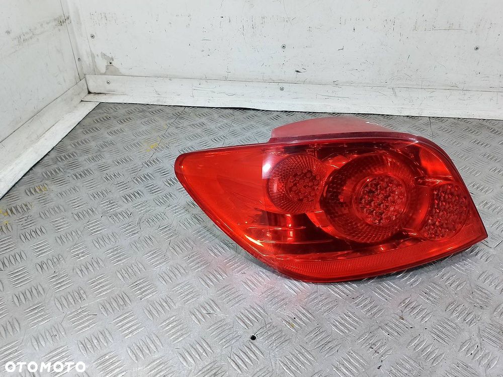 LAMPA TYLNA LEWA PEUGEOT 307 HATCHBACK - 6