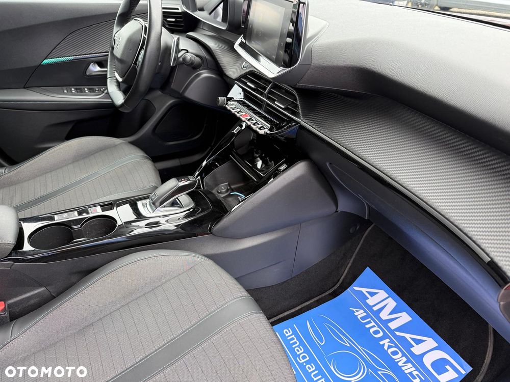 Peugeot 2008 1.5 BlueHDi Allure S&S EAT8 - 17