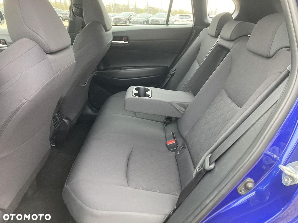 Toyota Corolla Cross - 13