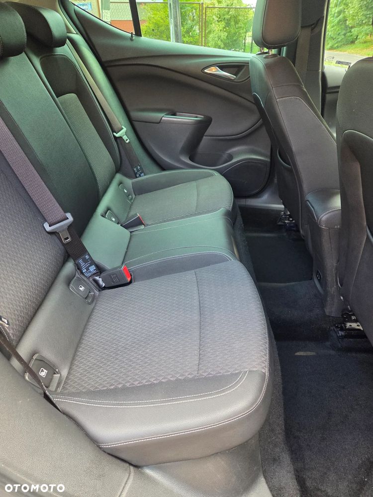 Opel Astra 1.4 Turbo Innovation - 15
