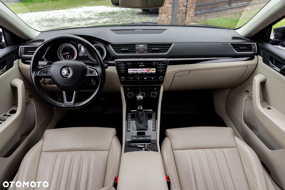 Skoda Superb 2.0 TSI 4x4 DSG L&K - 25