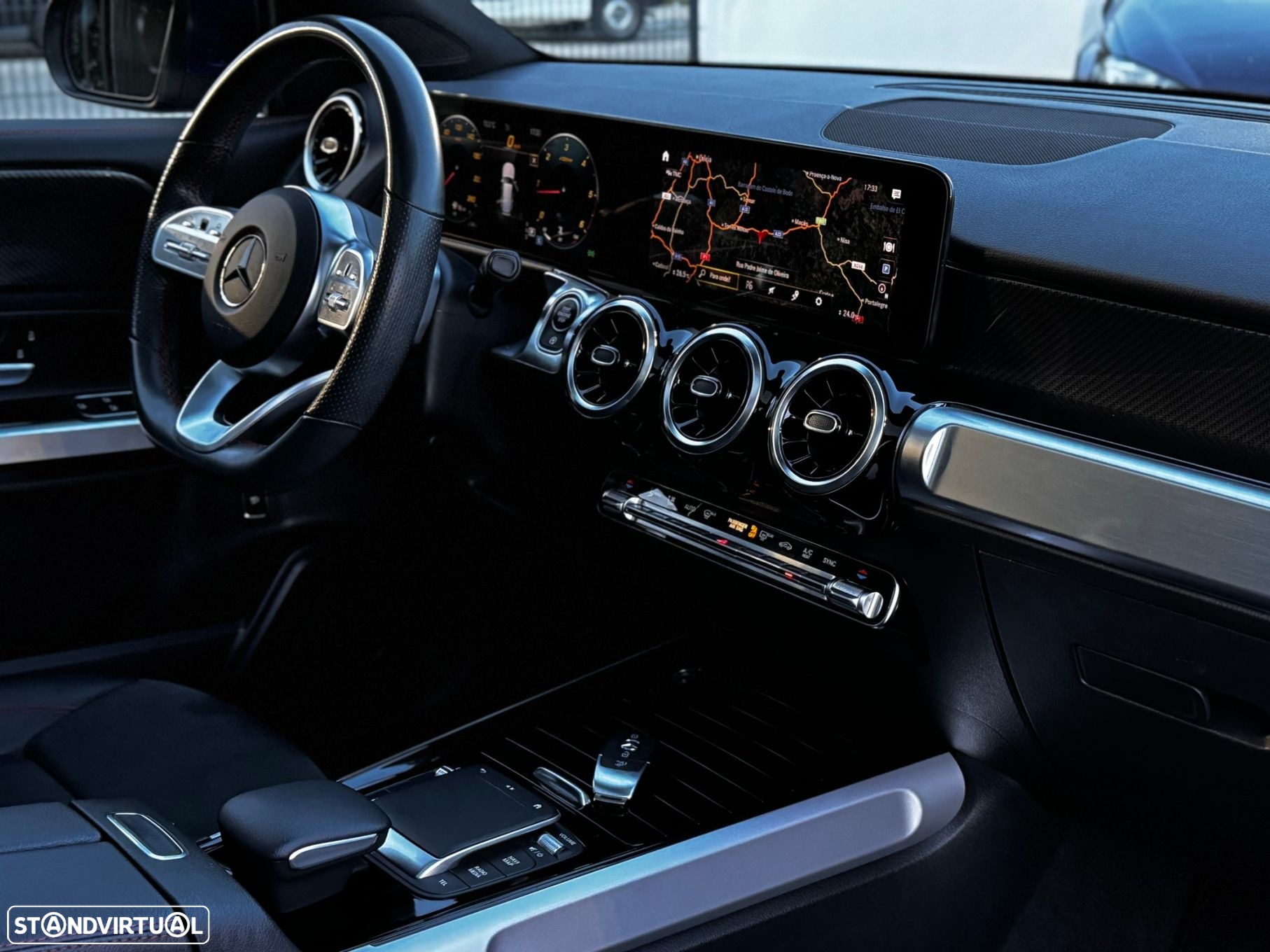 Mercedes-Benz GLB 200 d AMG Line - 15